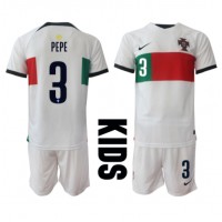 Camisa de Futebol Portugal Pepe #3 Equipamento Secundário Infantil Mundo 2022 Manga Curta (+ Calças curtas)